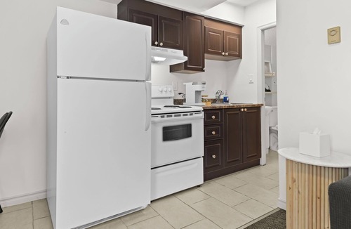 Okanagan-Similkameen Hotel | Lakeside Villa & Nordic Spa - Boutique motel with beach access