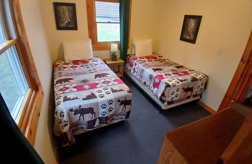 Pittsburg Cabin | Lakeview 1 — First Lake Access 2 Bedrooms Sleeps 4 Dock Space Snowmobile Trail