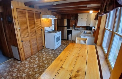 Pittsburg Cabin | Lakeview 5 — 1st Lake Waterfront 4 Bedrooms Sleeps 9 Dock Direct Snowmobile Trail Access
