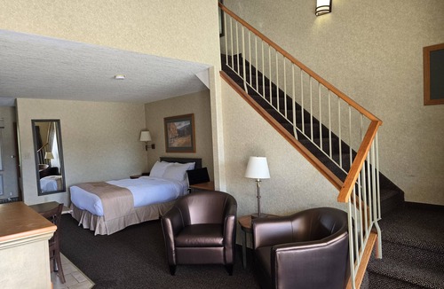 Hinton Hotel | Lakeview Inns & Suites - Hinton
