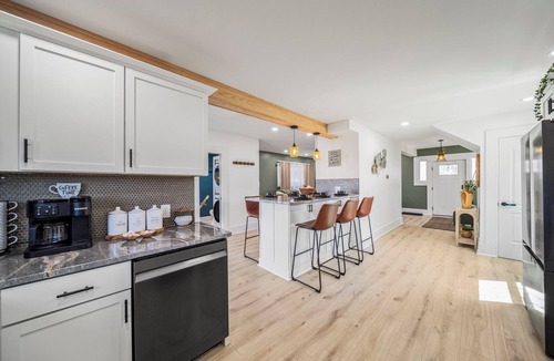 Ashtabula House | Lakeview Modern Stay Near Beaches, GOTL, and Spire