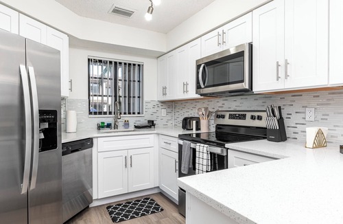 Delray Beach House | Lakeview Townhome Delray Beach in Gated Community