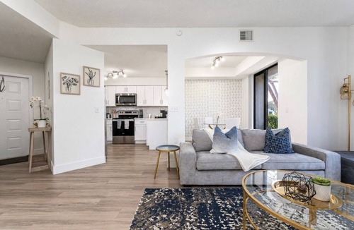 Delray Beach House | Lakeview Townhome Delray Beach in Gated Community