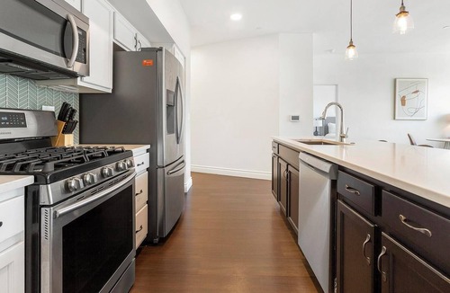 Little Italy Apartment | Landing | Beautiful 2BD, Gym