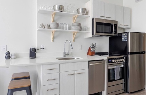 River North Art District Apartment | Landing | Incredible Studio, Clubhouse, Gym