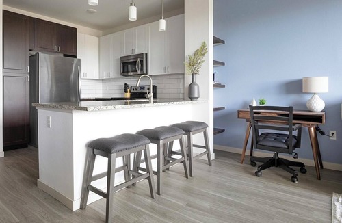 City Park Apartment | Landing | Stunning 1BD, Yoga Studio