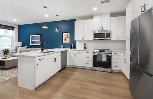 Civic Center Apartment | Landing | Stylish 1BD, Rooftop Lounge, Gym