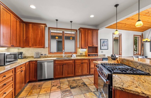Steamboat Springs Cabin | Landings Lodge | Hot Tub | Pet Friendly Mountain Home