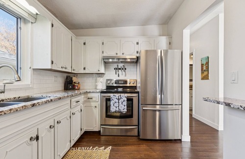 Capitol Hill House | Large Central Calgary Home for Groups & Families — Walk to C‑Train