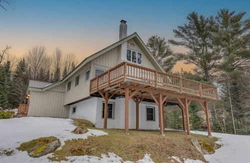 Bethlehem Apartment | Large Chalet near Bretton Woods!