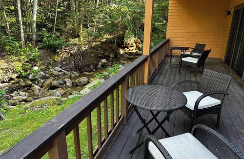 Bretton Woods Condo | Large Slope-side 4-bedroom Forest Cottage unit in Bretton Woods.