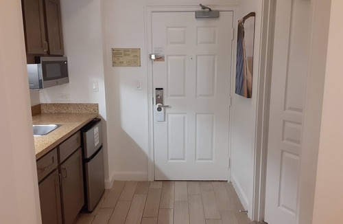 Florida North Atlantic Coast Villa | LAST MINUTE DEAL - Marriott Ocean Pointe Luxury! One Week Beach Fun & Relaxation