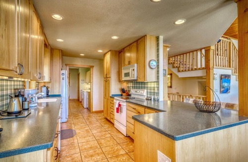 San Juan River Village House | Last-Minute Summer Escape! Book an August Stay by 7/31 for 15% Off