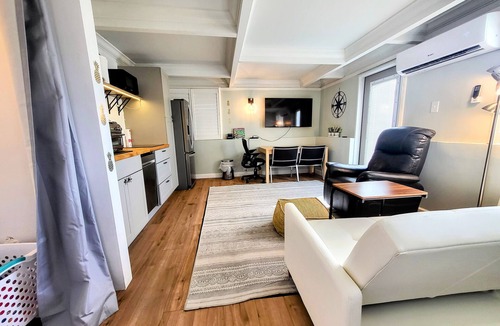 Bel Air House | Lauderdale-by-the-Sea beachside guest house