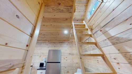 Christina Lake House | Lazy Dayz-Ryder Cabin by Okanagan Premier