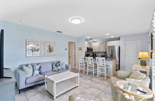 Old Naples Condo | Le Monaco - Romantic 1 BR Condo Steps from 5th Ave S. Chic Coastal Retreat with King Bed and Beach Access. Perfect Location for Couples Near Dining, Shopping, and Naples Beach