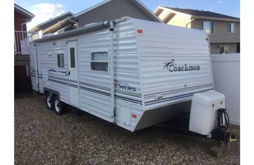 Red Deer House | Let’s go camping. 25 ft Travel Trailer for rent. Delivery only.