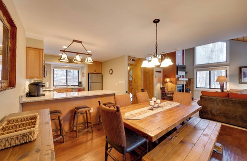 Lincoln Condo | Lincoln Condo w/Balcony & View < 2 Mi to Loon Mtn