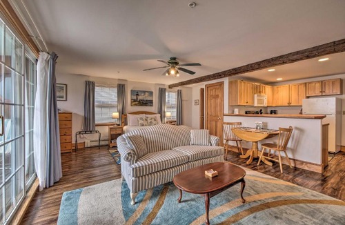 Lincolnville Apartment | Lincolnville Studio with Ocean-View Balcony!
