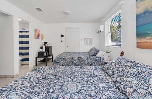 East Little Havana House | Little Havana Studio for 4 Free Parking
