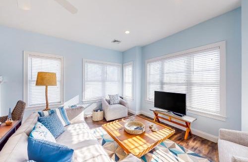 Arundel House | Little River Memories