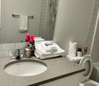 Airdrie Apartment | Lizzy cozy Basement suite