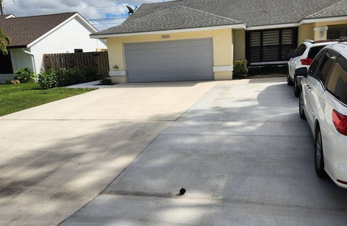 Greenview Shores Apartment | Location, Location! Quiet and safe neigborhood close to Equestrian ground.
