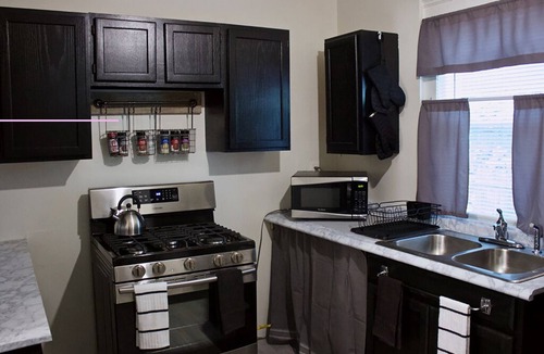 Akron House | Location , Pets, Parks and Recreation