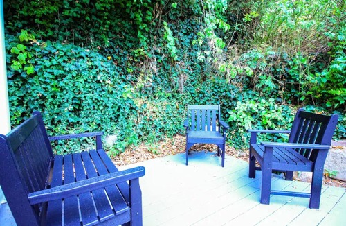 Gloucester Apartment | Loft on Main - DWTN, Beach, PVT Deck, Coffee Bar