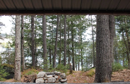 Orland RV Rental | Log cabin style lean-to, perfect for nature lovers!
