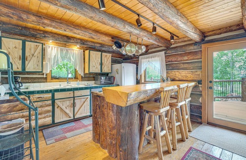 Almont House | Log Home on 40-Acre Crested Butte Ranch