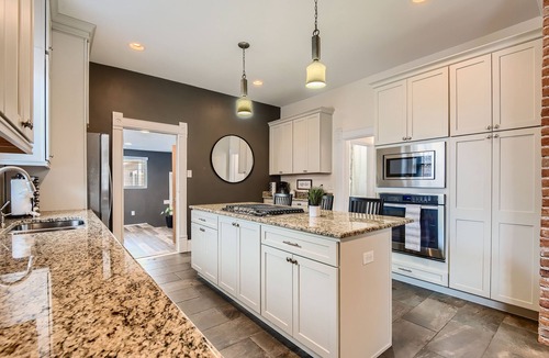 Highland House | LoHi Retreat, Walk to Downtown, Game Room, Huge Backyard, Sleeps 12, Garage