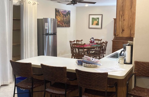 Loxahatchee Groves House | Looking for a soft landing in West Palm Beach while you house hunt?
