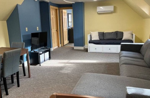 Lincoln Apartment | Loon Loft on Main Street