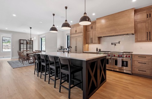 Lincoln House | Loon Mountain Luxury Lodge | Ski-In/Ski-Out | Hot Tub | Sleeps 16