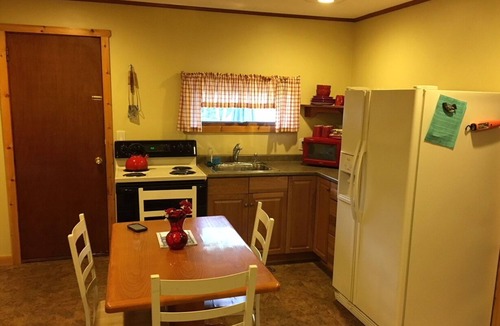 Chestertown Apartment | Loon's Lair, A Beautiful immaculate Adirondack 2 Bedroom 3 Bathroom Suite
