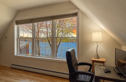 Conway House | Loon`s Lookout | Relaxing Waterfront Retreat