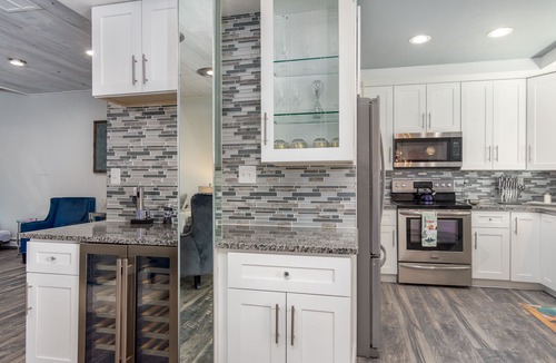 Littleton House | Lovely 2BA King Beds+2 Car Garage. Hidden Gem-Walk>Shops & Dining!