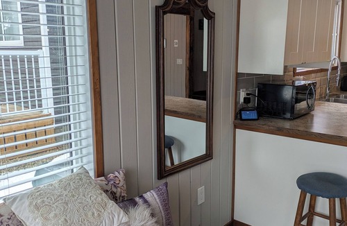 Sylvan Lake Cabin | Lovely 4-bedroom cabin in the heart of Sylvan Lake - 4 min walk to the beach