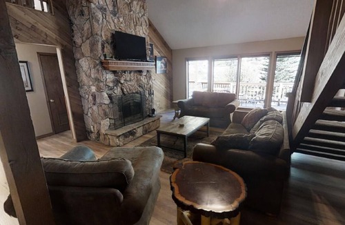 Red River House | Lucky River Retreat - In Town - Pet Friendly