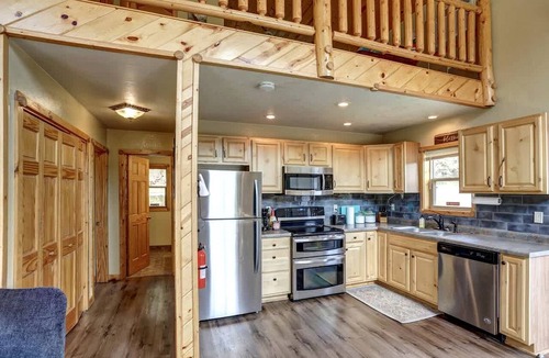 Keystone House | Lush Creekside Vacation Rental Haven near Mount Rushmore in South Dakota
