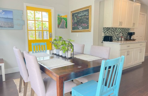 South Palm Park Neighborhood Association House | Lush Tropical Oasis! HEATED Pool, 1 mile to downtown, 2 miles to public beach