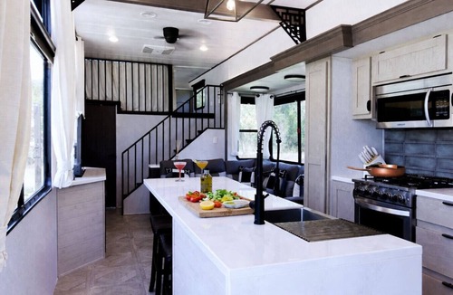 Hunt Club House | Lux RV Near Wellington King Bed 1.5 Bath Equestrian