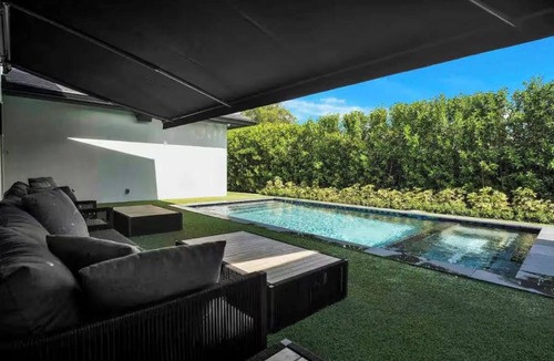 Miami Gardens House | Luxurious Miami Home with/5-bedroom house and Pool
