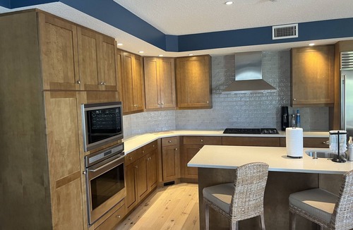 Siesta Key Village Villa | Luxury 2 bed & 2 bath Villa. Next to Siesta Key Village and beach access 5.