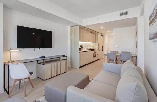 Downtown Miami House | Luxury 2BR In Miami Worldcenter - Resort Amenities