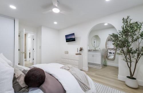 Almont Apartment | Luxury 3 bedroom Newly renovated home