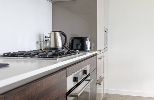 Burnaby Apartment | Luxury Apartment in Prime Brentwood, Burnaby!