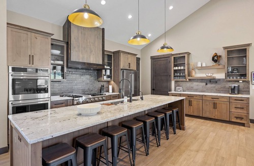 Sturgis House | Luxury Black Hills Retreat
