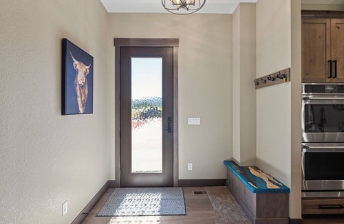 Sturgis House | Luxury Black Hills Retreat